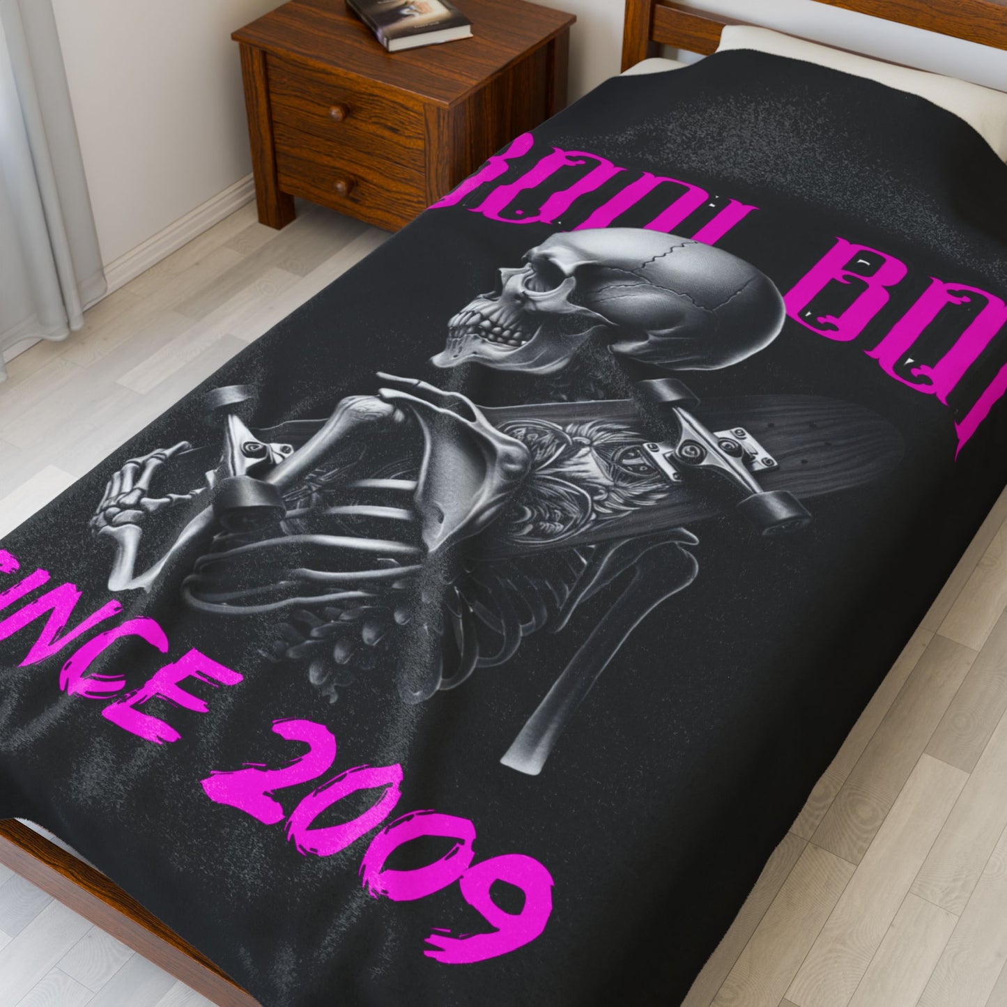 Skeleton Skateboarder Plush Blanket, Cozy Throw for Halloween, Gifts for Skaters